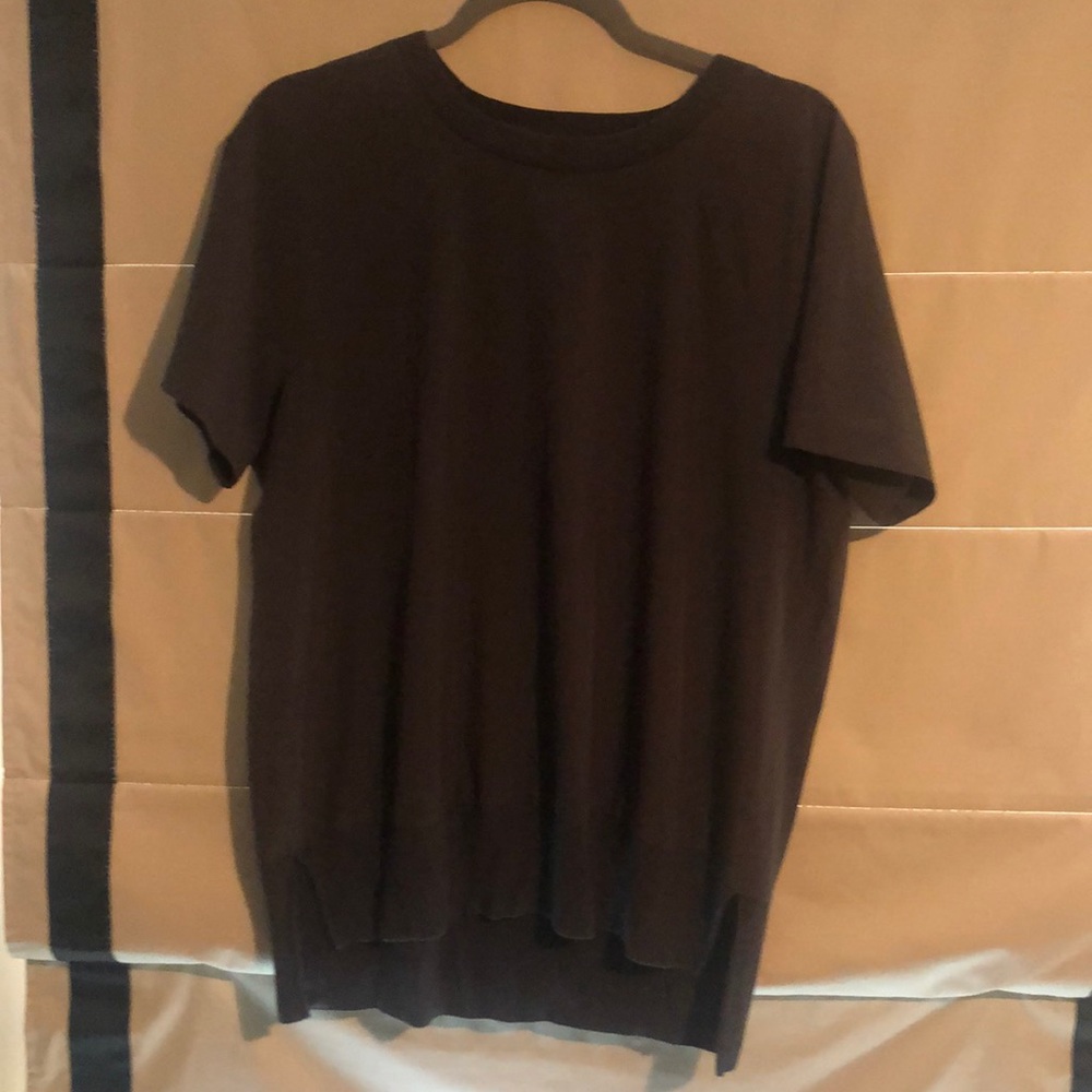 Athleta grey/green top